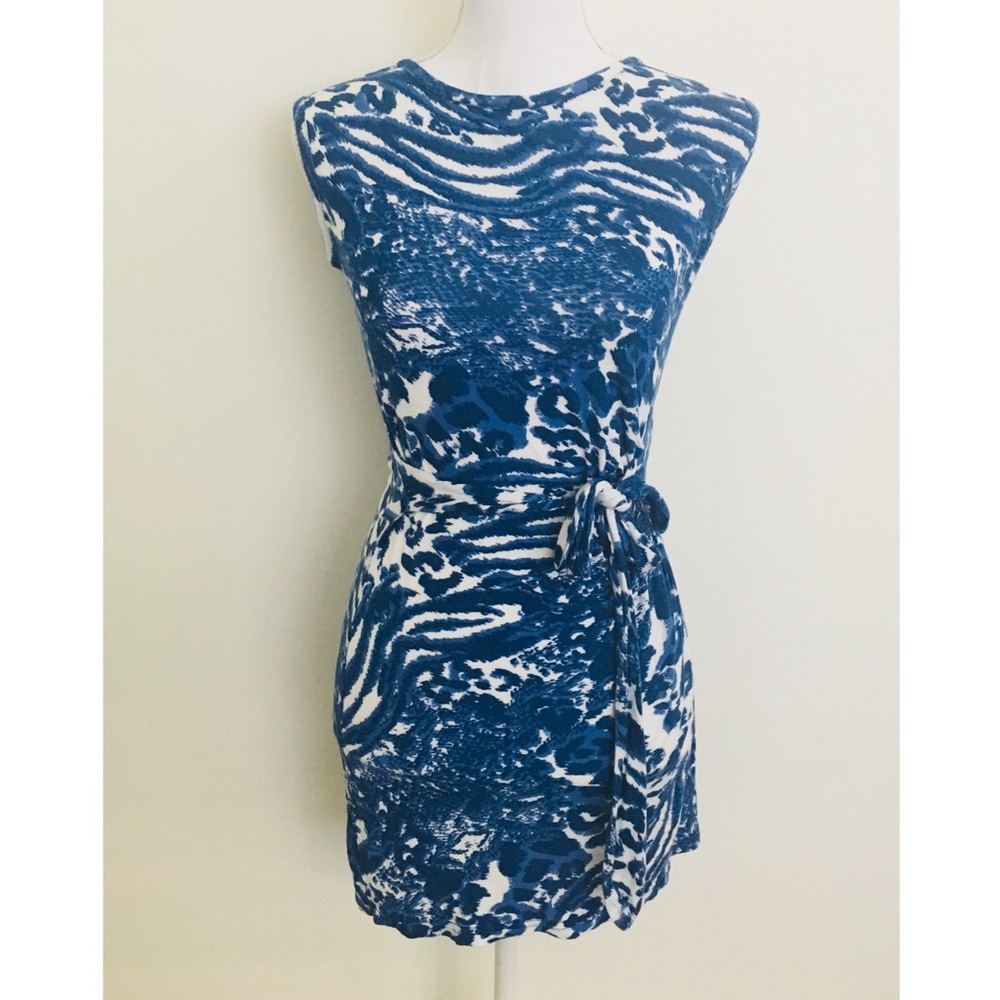 Must go! 💙Cute Blue White Summer Light Mini Dress
